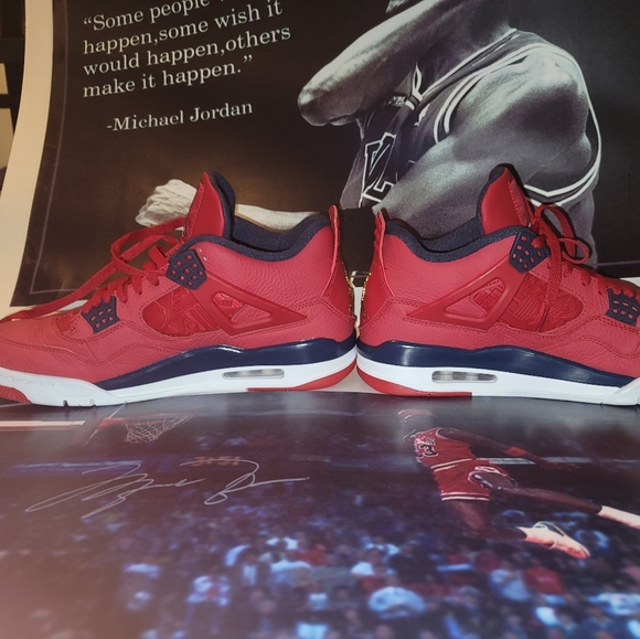 - Jordan retro 4 SE - Picture 10 of 11